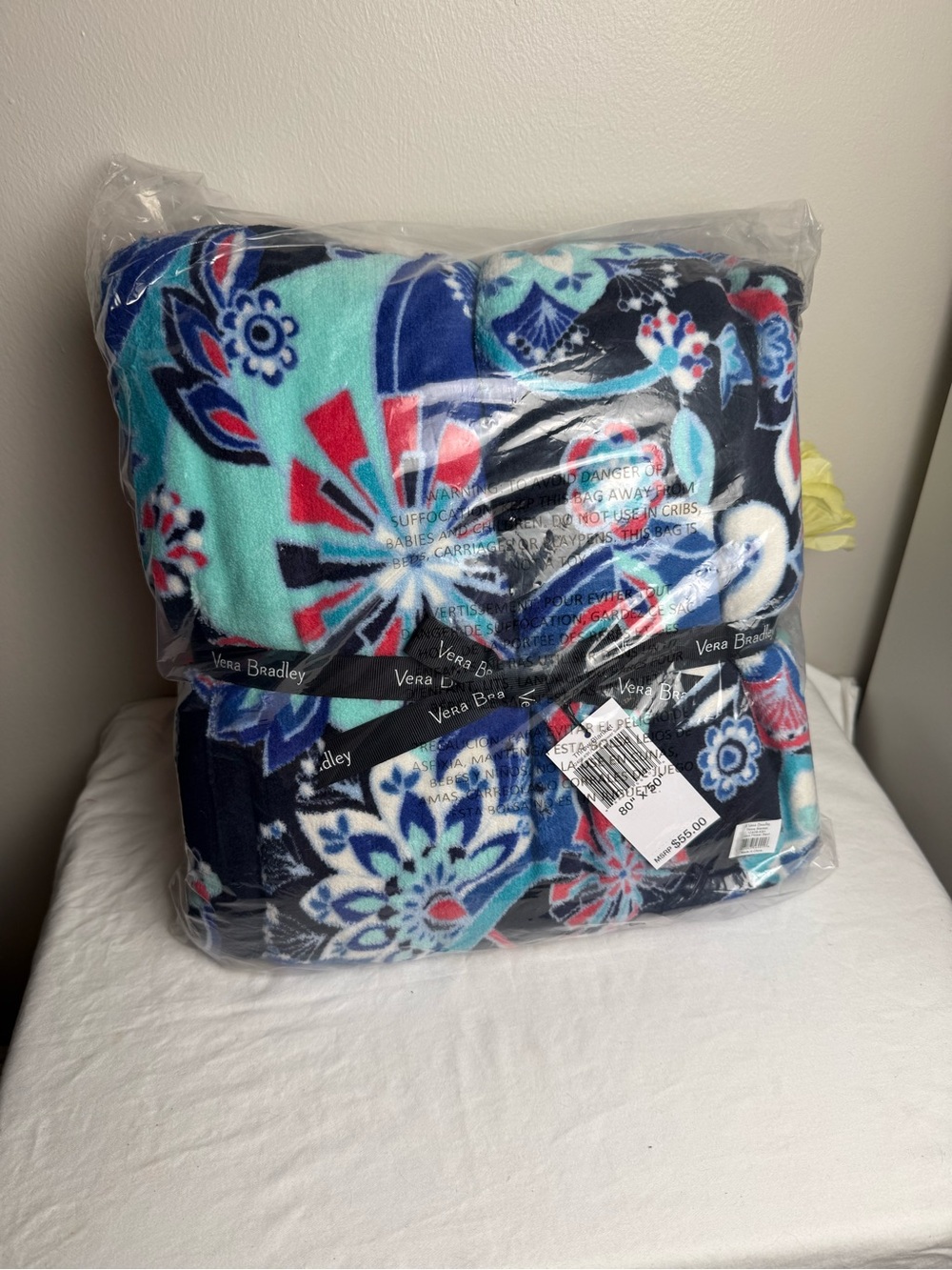 NWT Vera Bradley Lotus Flower Swirl Plush Throw Blanket 80” x 50” Retired